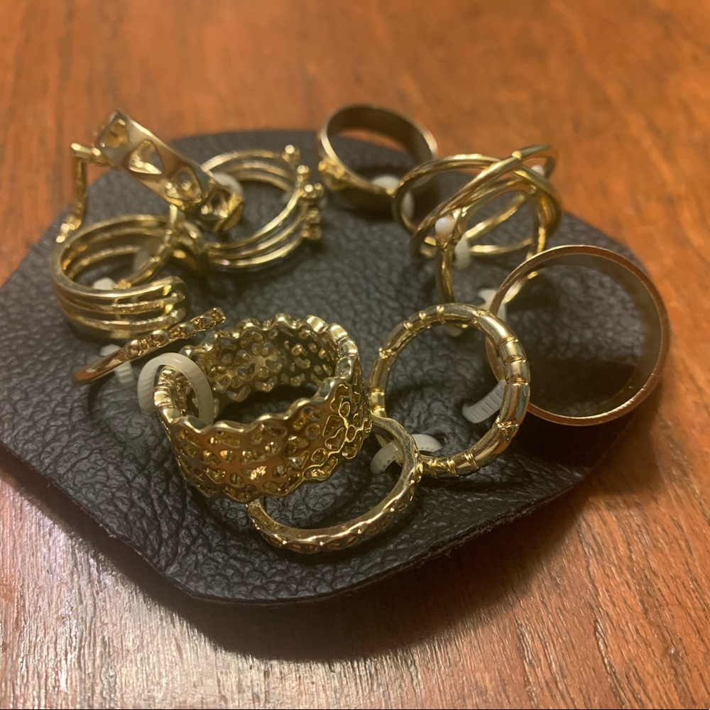 12 FREE PEOPLE stacker rings